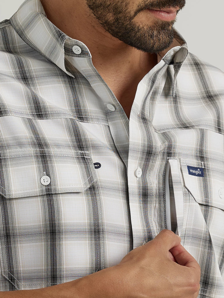 Men's Wrangler Performance Button Down Shirt #112333321