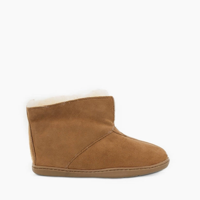 Women's Minnetonka Sheepskin Ankle Boot #3351