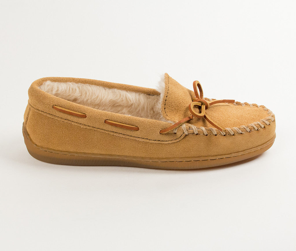 Men's Minnetonka Pile Lined Hardsole Slipper #3901X